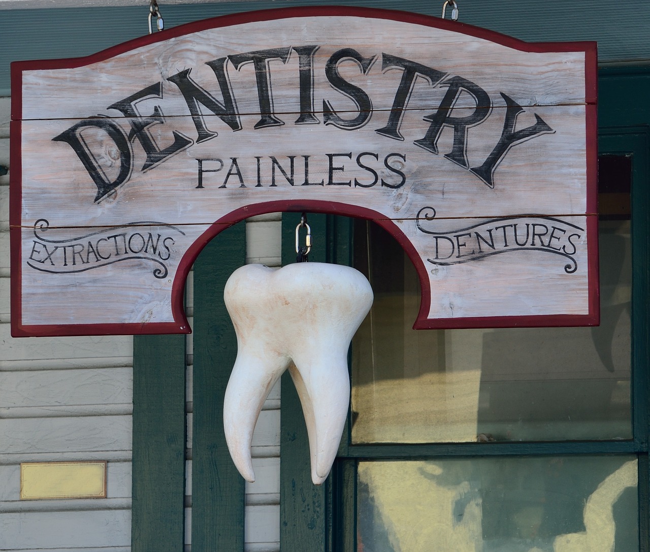 Houston Periodontist answers top 5 questions regarding dental implants